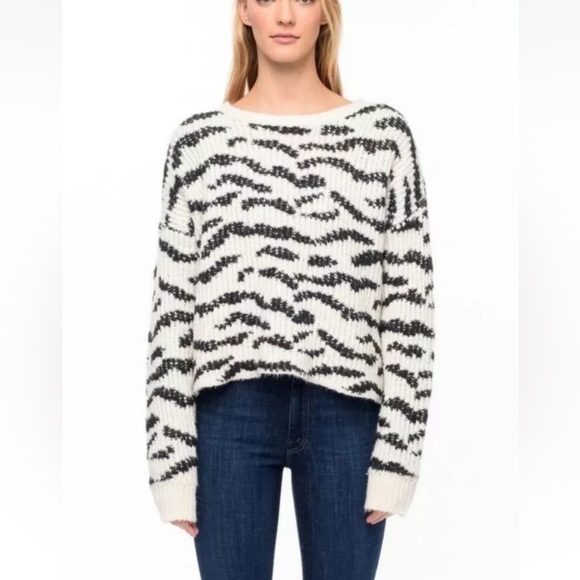 Line the Label Zebra Striped Black White Sweater Size L Round Neck Cotton Alpaca - Picture 2 of 15